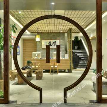 隐庐酒店月洞门
